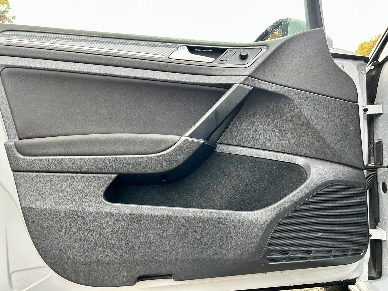 Volkswagen Golf 1.6 TDI 115 CV 5p. Highline BlueMotion Technology - Pack Rline