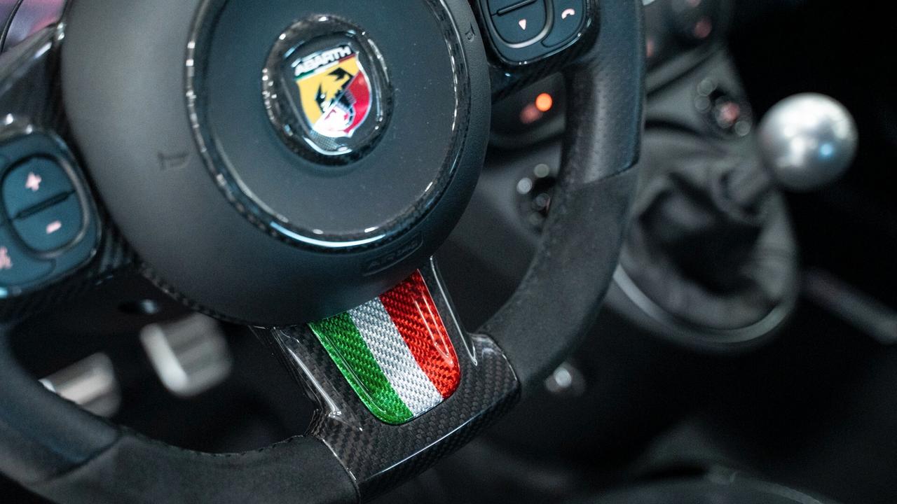 Abarth 595 Competizione 1.4 TJET 180CV SABELT BEATS BREMBO CARBON XENO NAVI FULL OPTIONAL