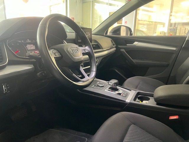 AUDI Q5 40 TDI quattro S tronic Business Design