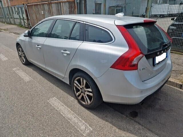 Volvo V60 T4 Powershift Summum motore rotto, fuso, k.o