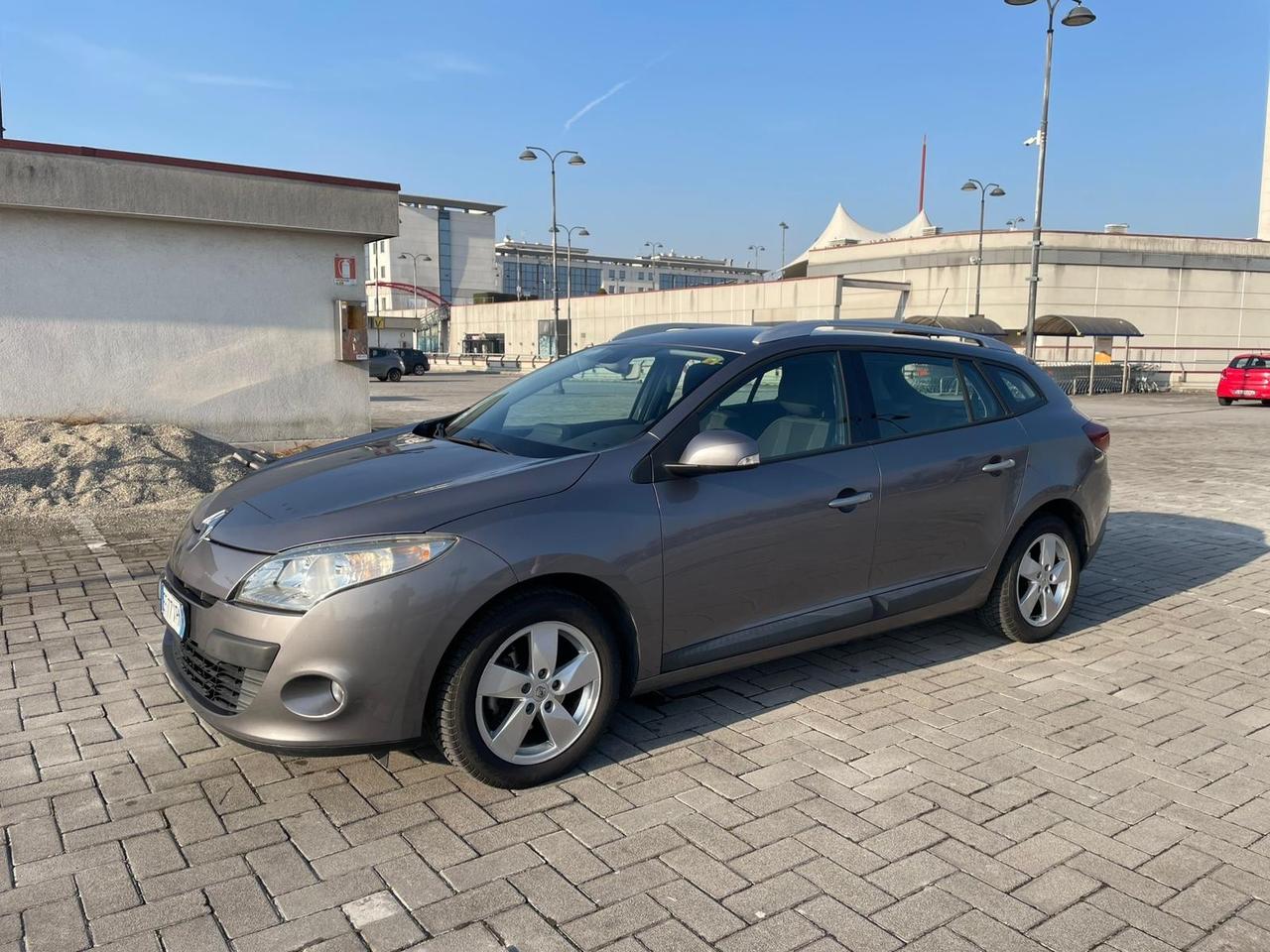 Renault Megane 1.4 TCe SporTour Dynamique 12 MESI GARANZIA