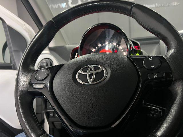 TOYOTA Aygo Connect 1.0 VVT-i 72 CV 5 porte