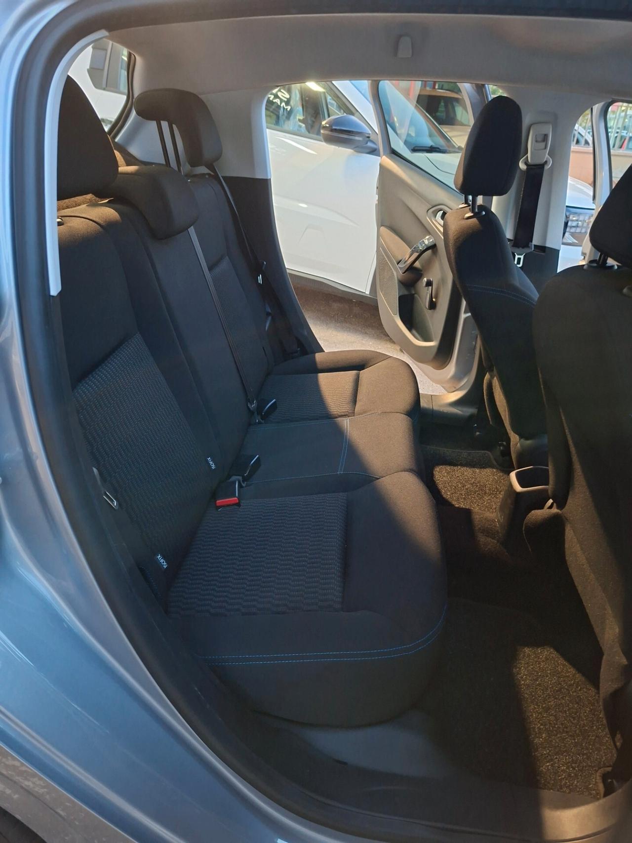 Peugeot 208 BlueHDi 100 S&S 5 porte Signature