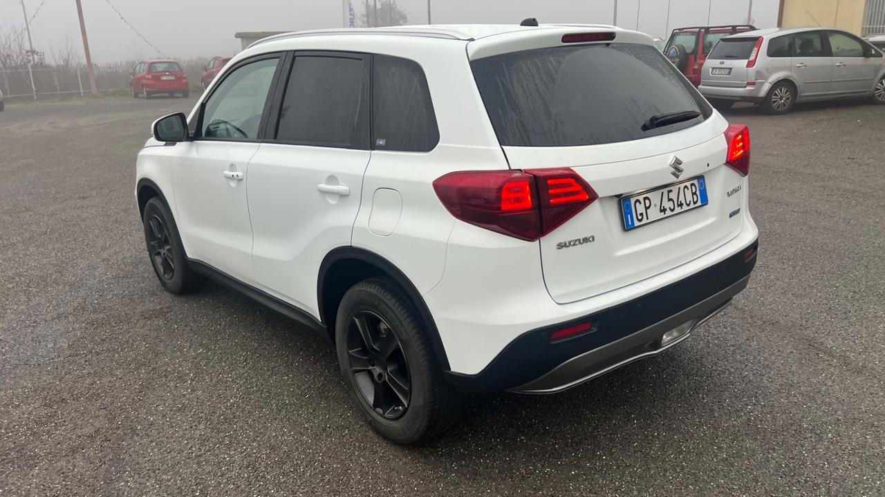Suzuki Vitara 1.4 Hybrid Top