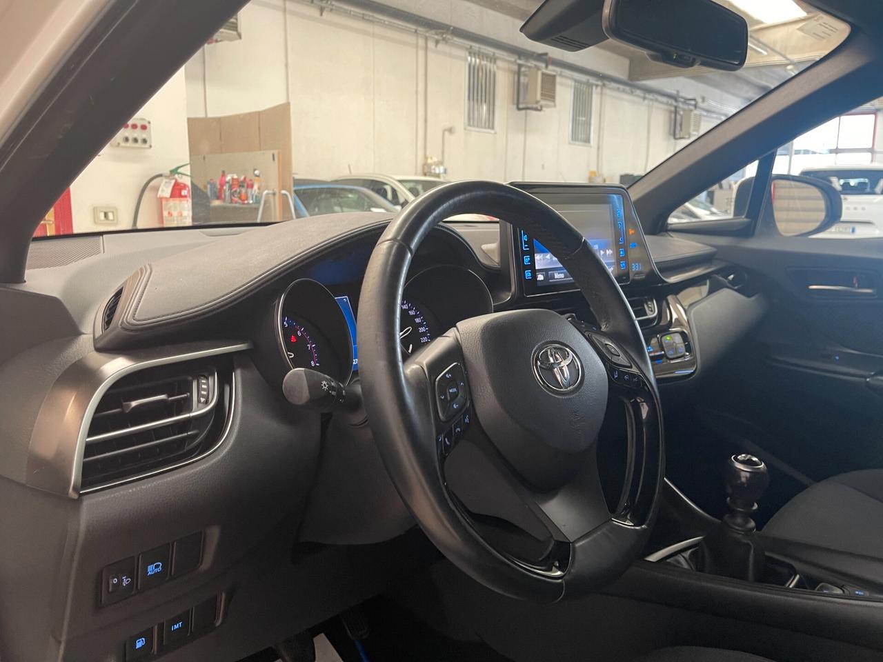 Toyota C-HR Active 1.2 2wd-Ok Neopatentati-LEGGI SOTTO