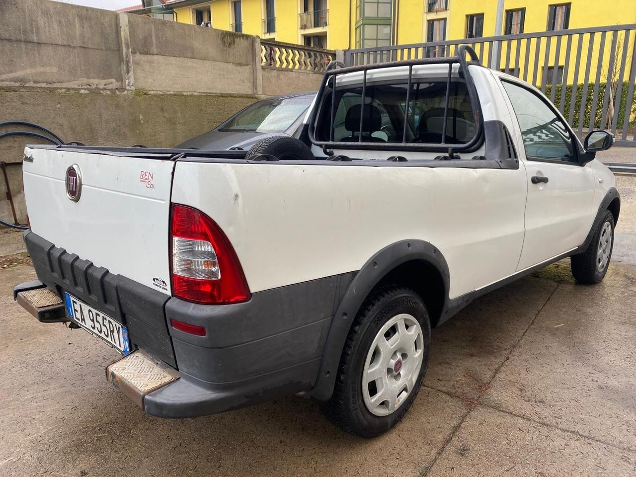 Fiat strada pik up 1.3 mtj 2010