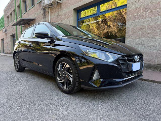 HYUNDAI i20 1.2 84CV MPI SENSORI PARCHEGGIO REETROCAMERA