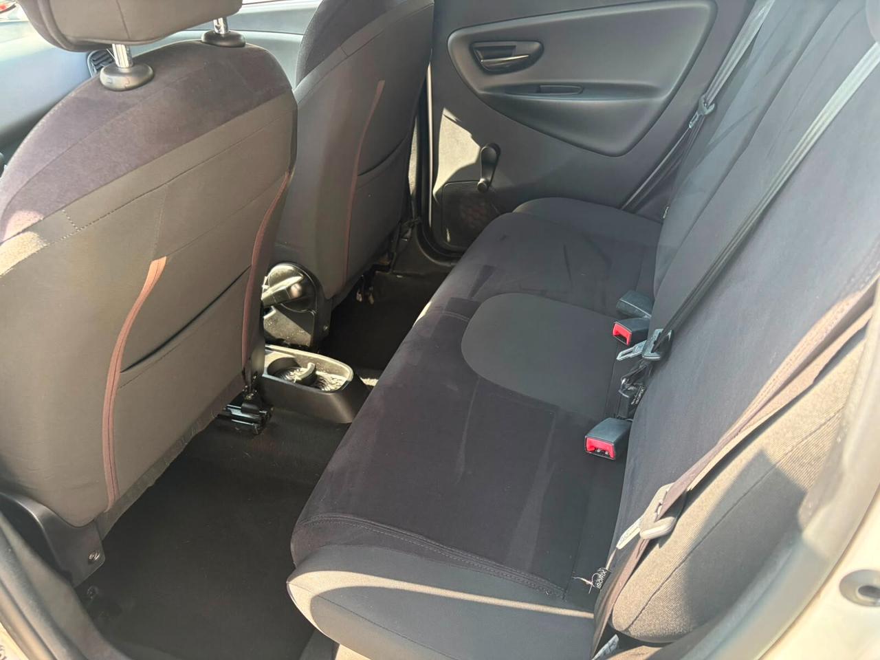 Lancia Ypsilon 1.2 69 CV 5 porte S&S Gold*EURO5*NEOPATENTATI