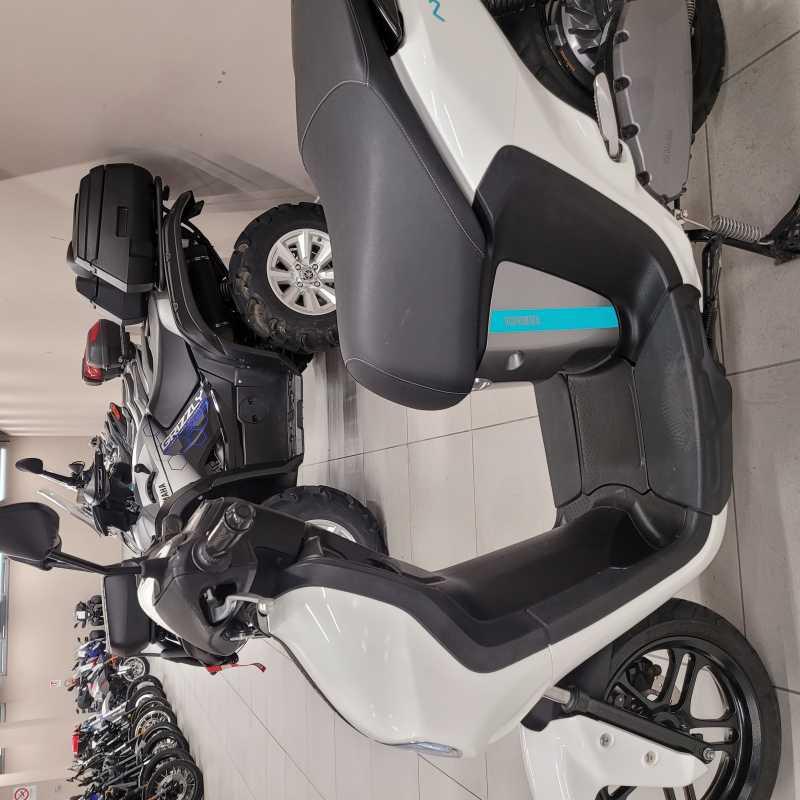 Yamaha Neo's L1e Dual Battery - 2023