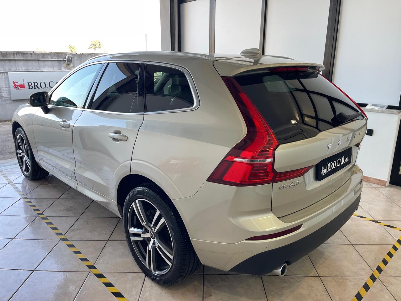 Volvo XC 60 D4 AWD GEARTRONIC MOMENTUM