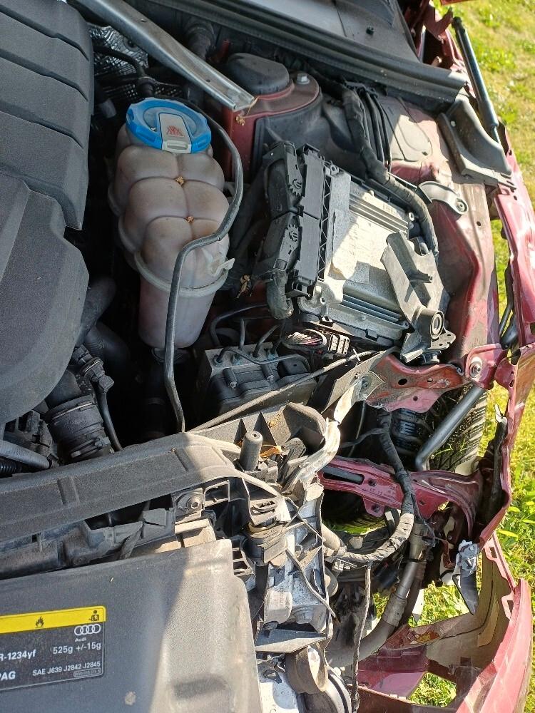 Audi A4 Avant 2.0 TDI 150 CV 2017 Incidentata