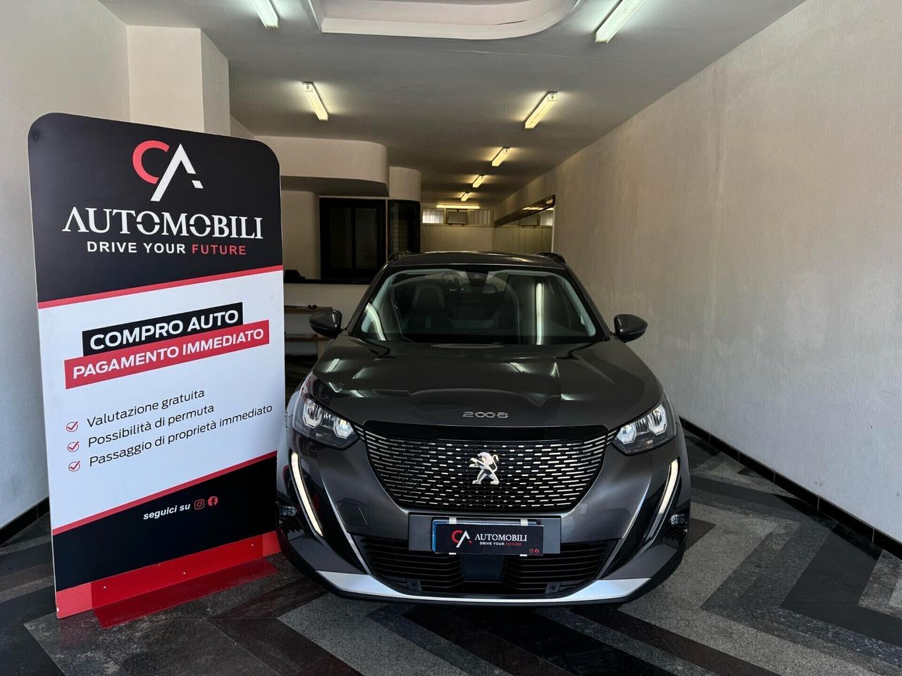 Peugeot 2008 BlueHDi 100 S&S Allure Navi Pack