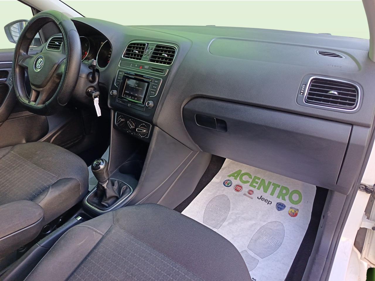 VOLKSWAGEN POLO - 1.4 TDI COMFORTLINE 75CV