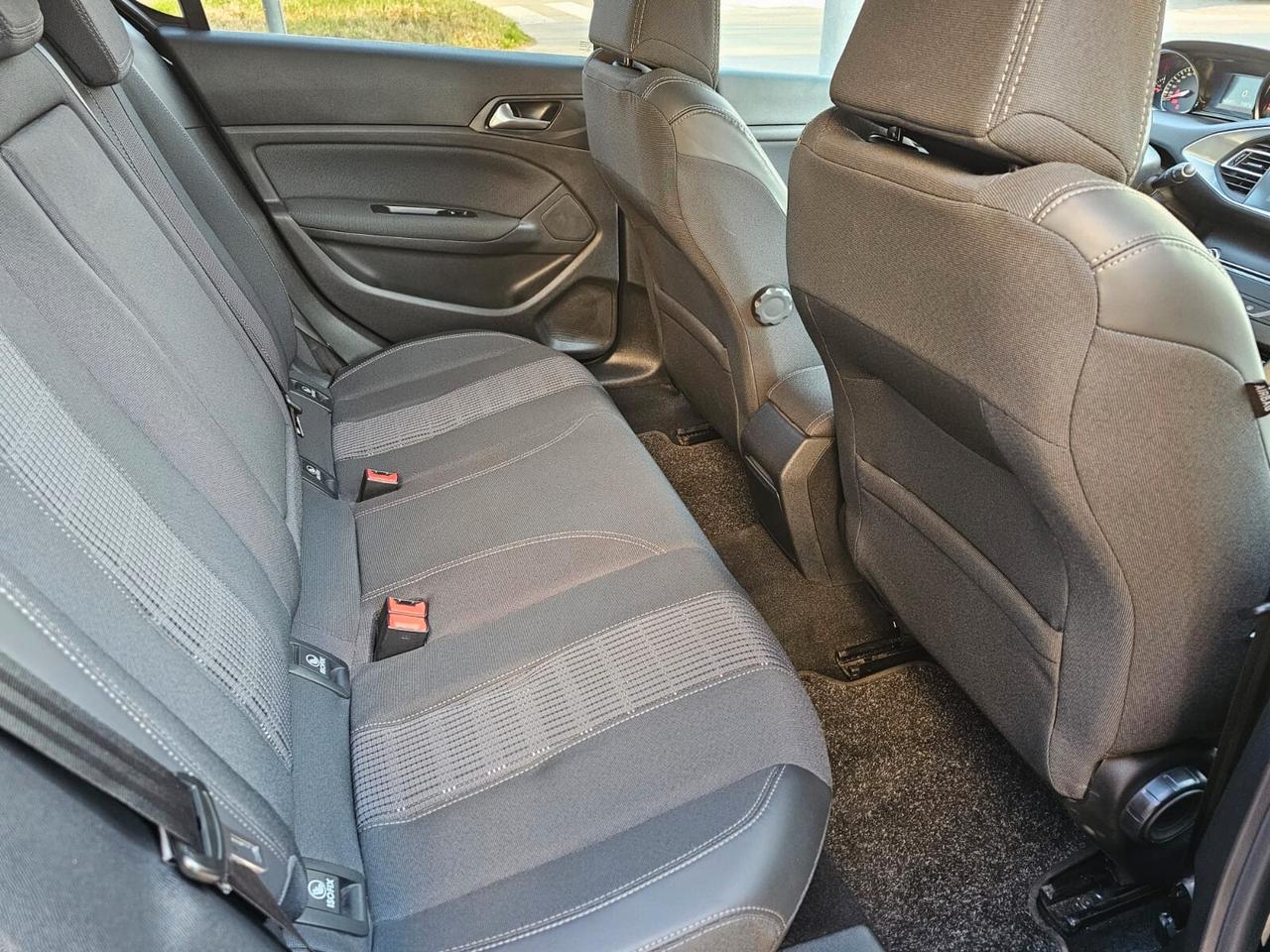 Peugeot 308 BlueHDi 120cv Allure*S&S*Navi*Pdc*Euro6*