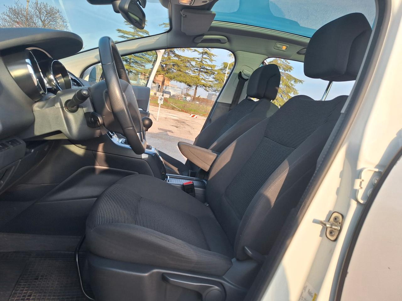 Peugeot 5008 2.0 HDi 150CV Allure 7 POSTI TETTO CRUIS €5