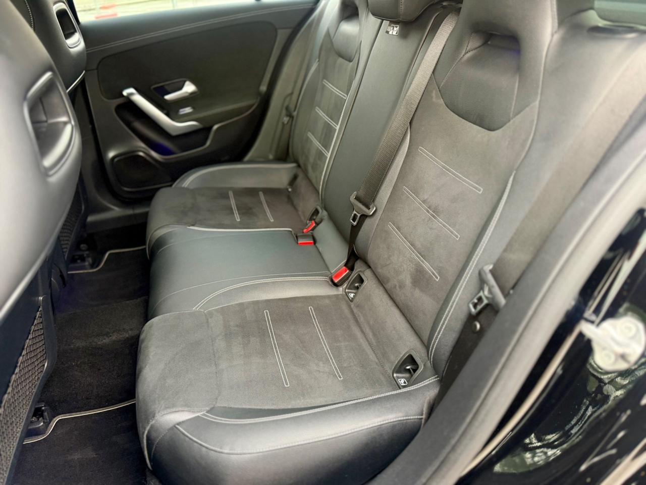 Mercedes-benz A 200 d Premium Night Edition First