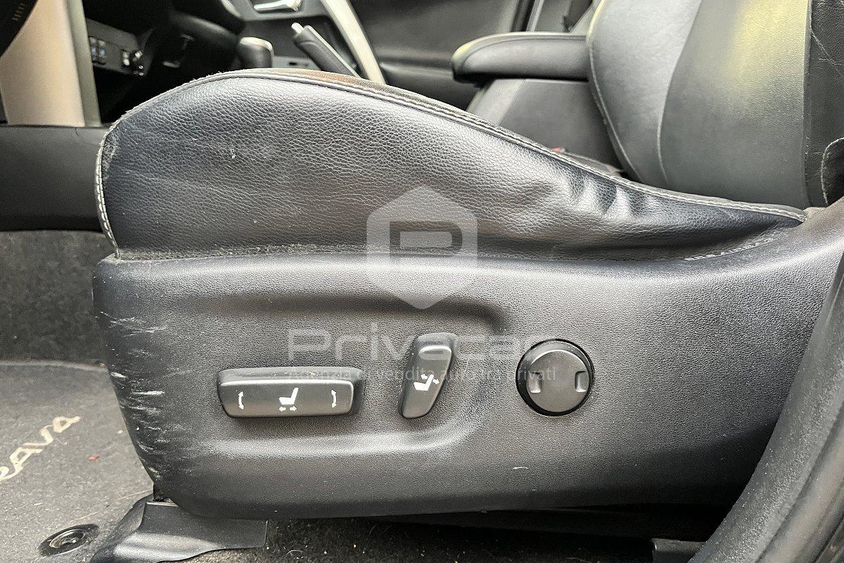 TOYOTA RAV4 2.2 D-CAT A/T 4WD Lounge