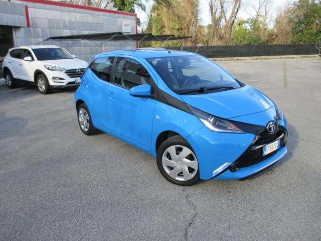 TOYOTA Aygo 1.0 VVT-i 69 CV 5 porte x-cool