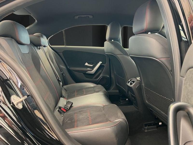 Mercedes-Benz Classe A Berlina 180 d Sedan Automatic Premium