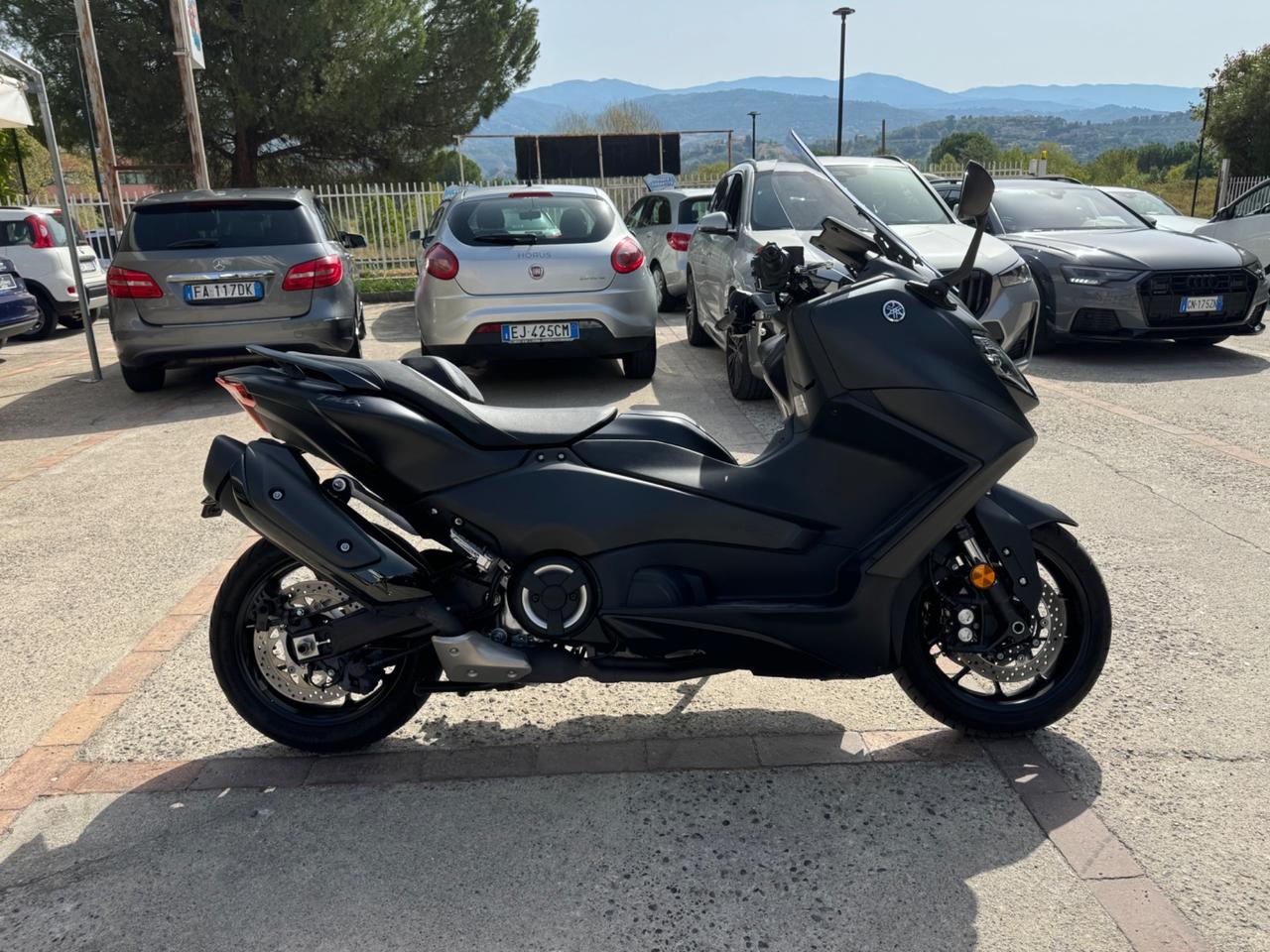 Yamaha TMAX 560