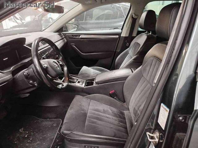 SKODA Superb Superb Wagon 2.0 tdi evo Style 122cv dsg - GD984BD