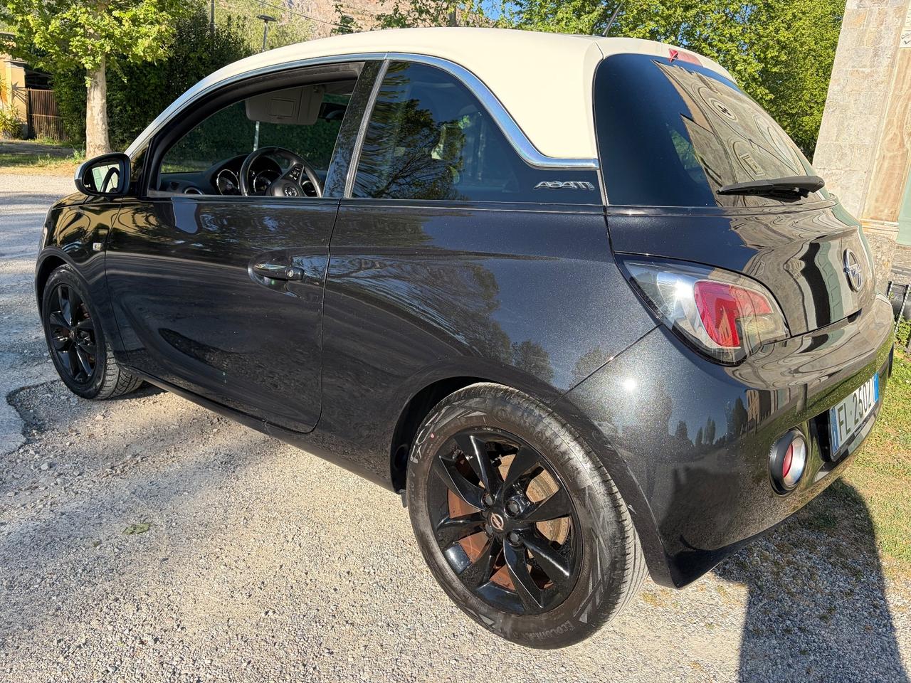 OPEL ADAM 1.2 benz limited edition