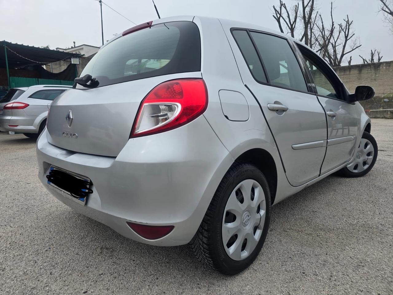 Renault Clio 1.5 dCi 85CV 5 porte anno 2010