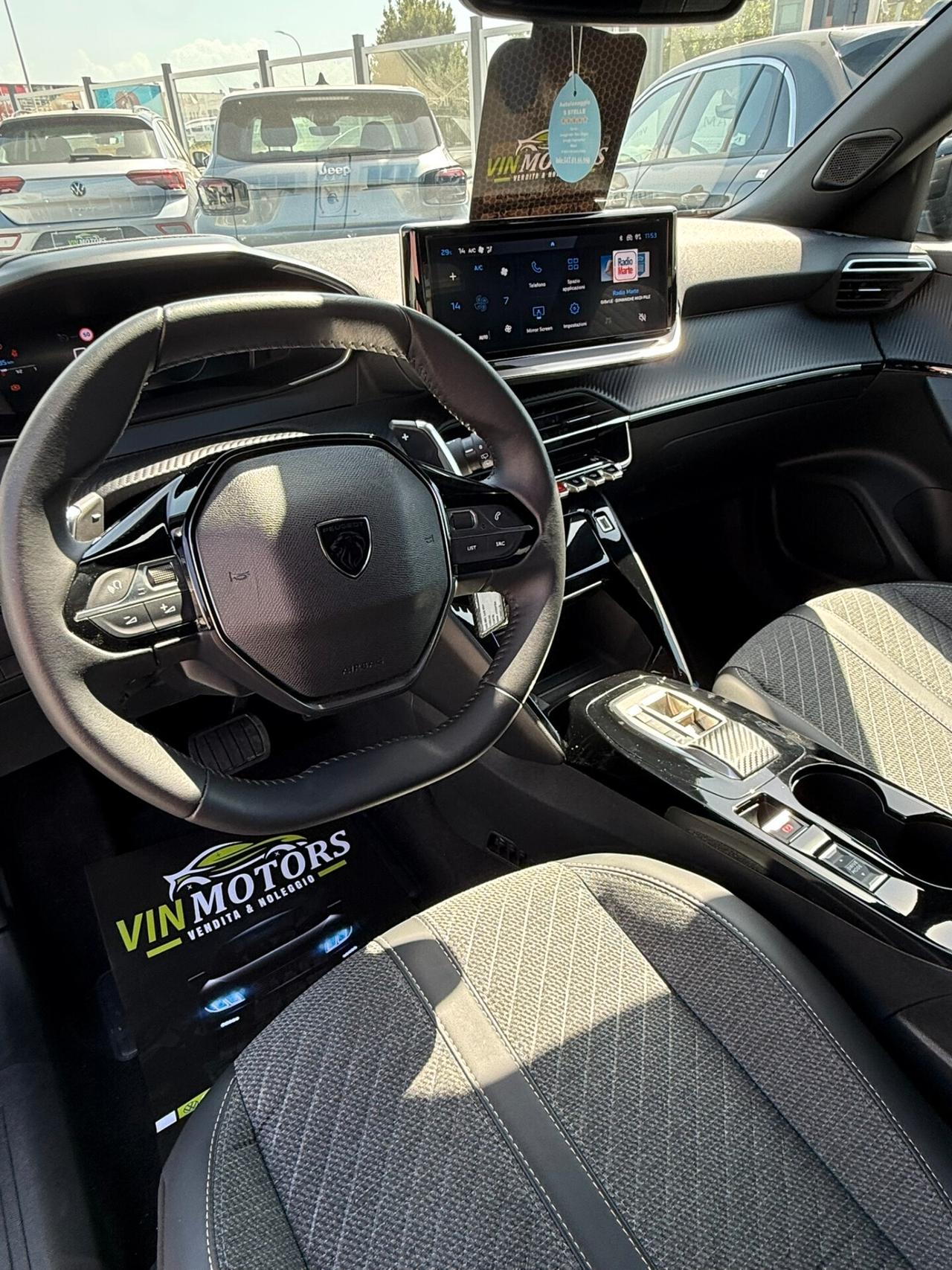 Peugeot 2008 Hybrid 145 e-DCS6 Allure 06/2025