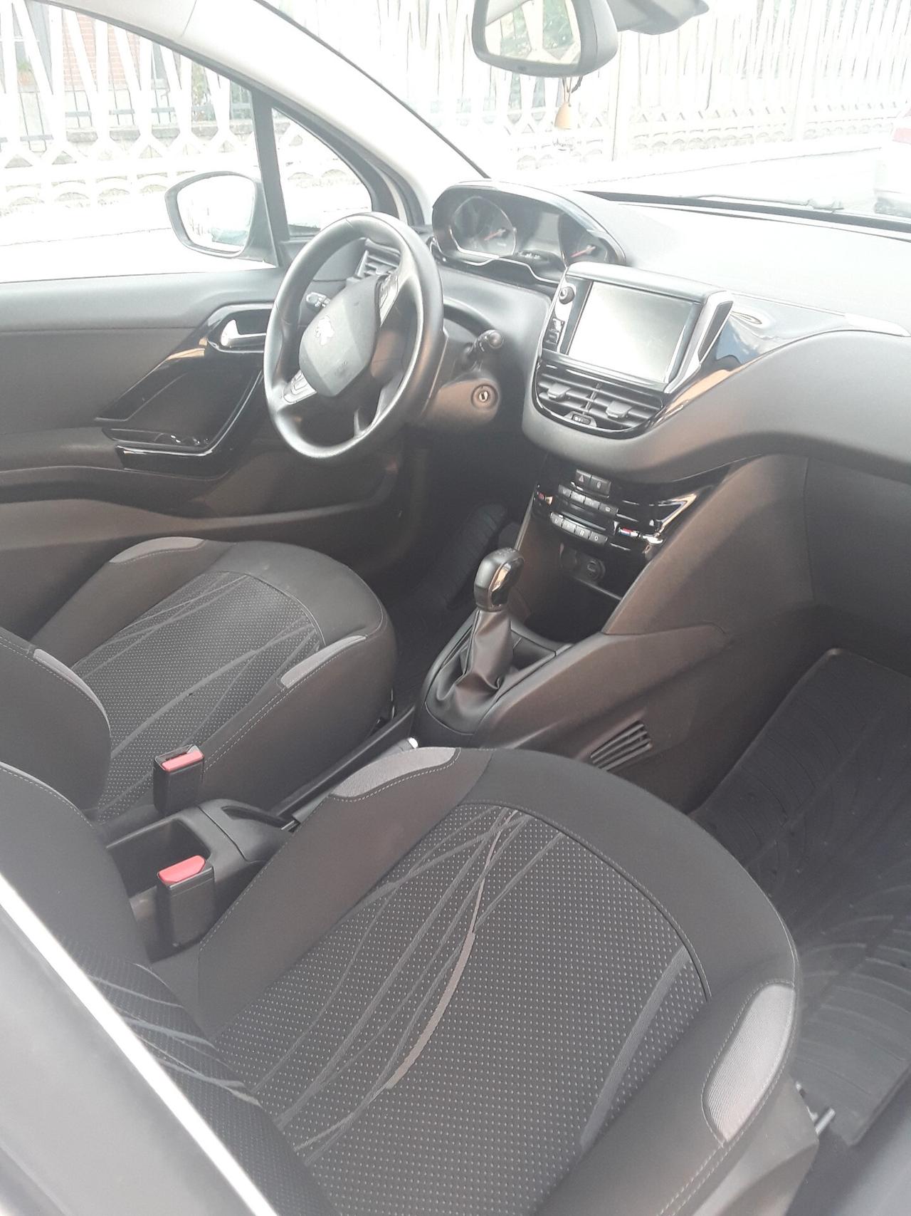Peugeot 208 1.2 VTi 82 CV 3 porte Access