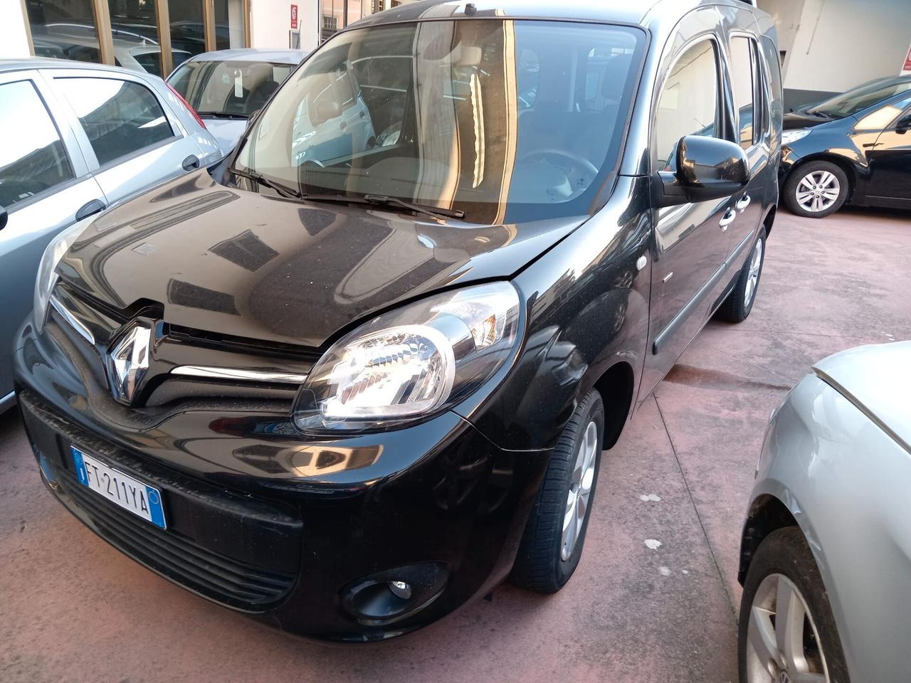 Renault Kangoo 1.5 dCi 90CV 5 porte Stop & Start Limited GUIDABILE DA NEOPATENTATI