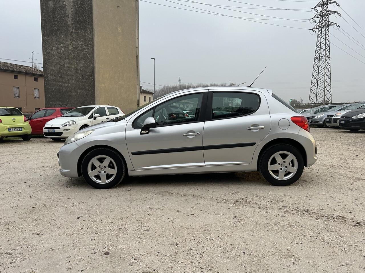 PEUGEOT 207 1.4 75CV OK NEOPATENTATI
