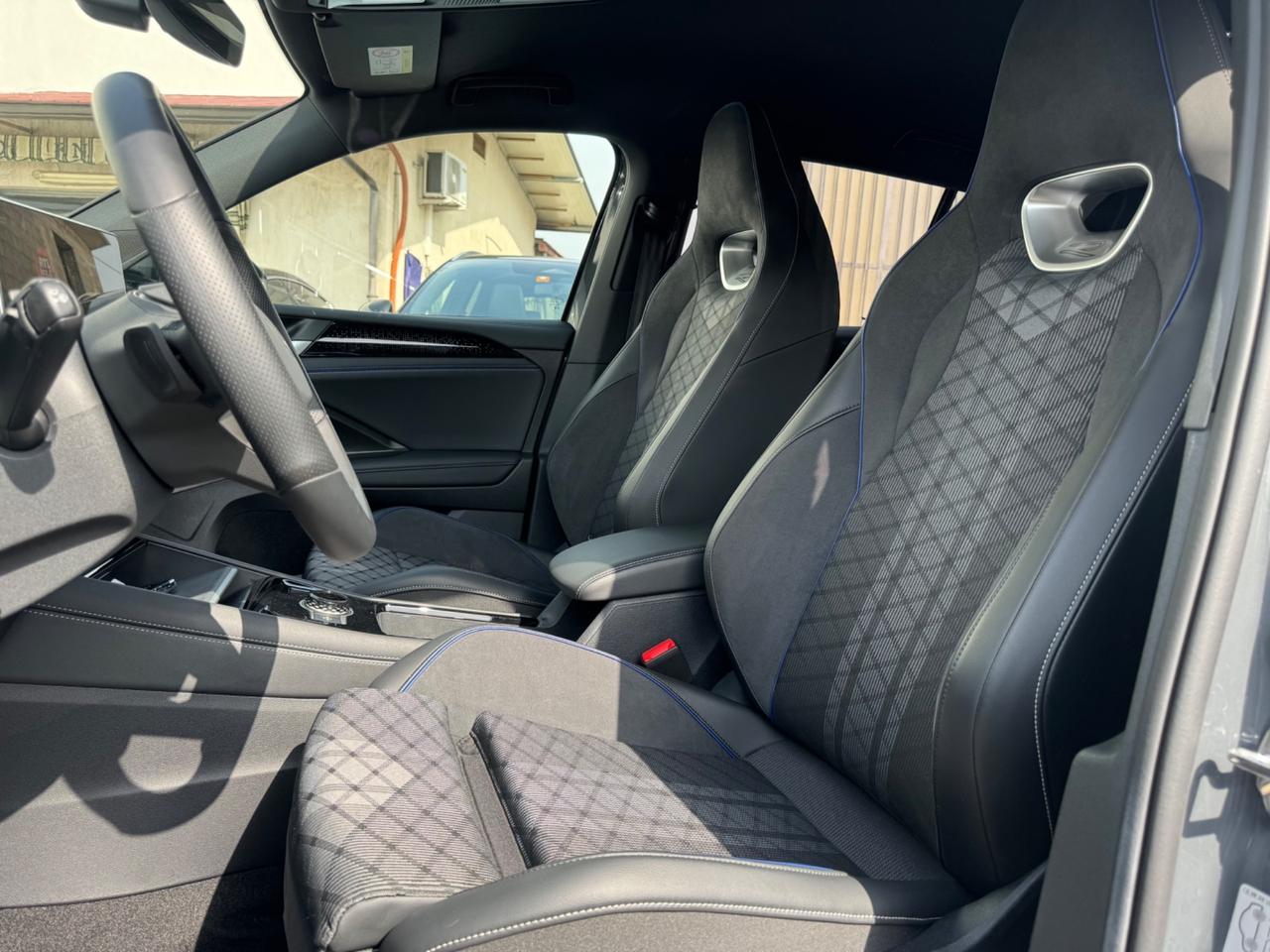 Volkswagen Tiguan 2.0 TDI 150 CV DSG R-Line Plus