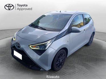 Toyota Aygo 1.0 VVT-i x-play MMT