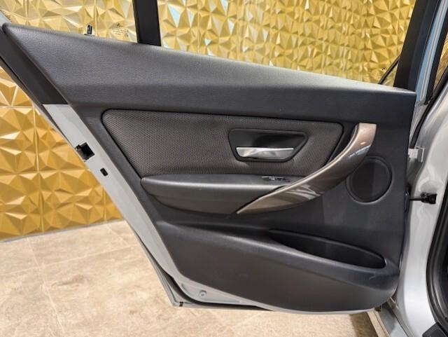 Bmw 316d Modern Auto