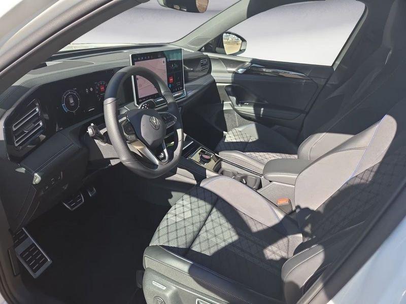 Volkswagen Tiguan 2.0 TDI 142KW SCR R-Line DSG 4MOTION DCC HEAD-UP CAMERA