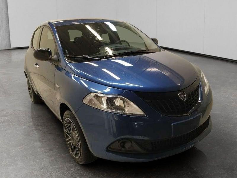Lancia Ypsilon 1.0 firefly hybrid Oro s&s 70cv