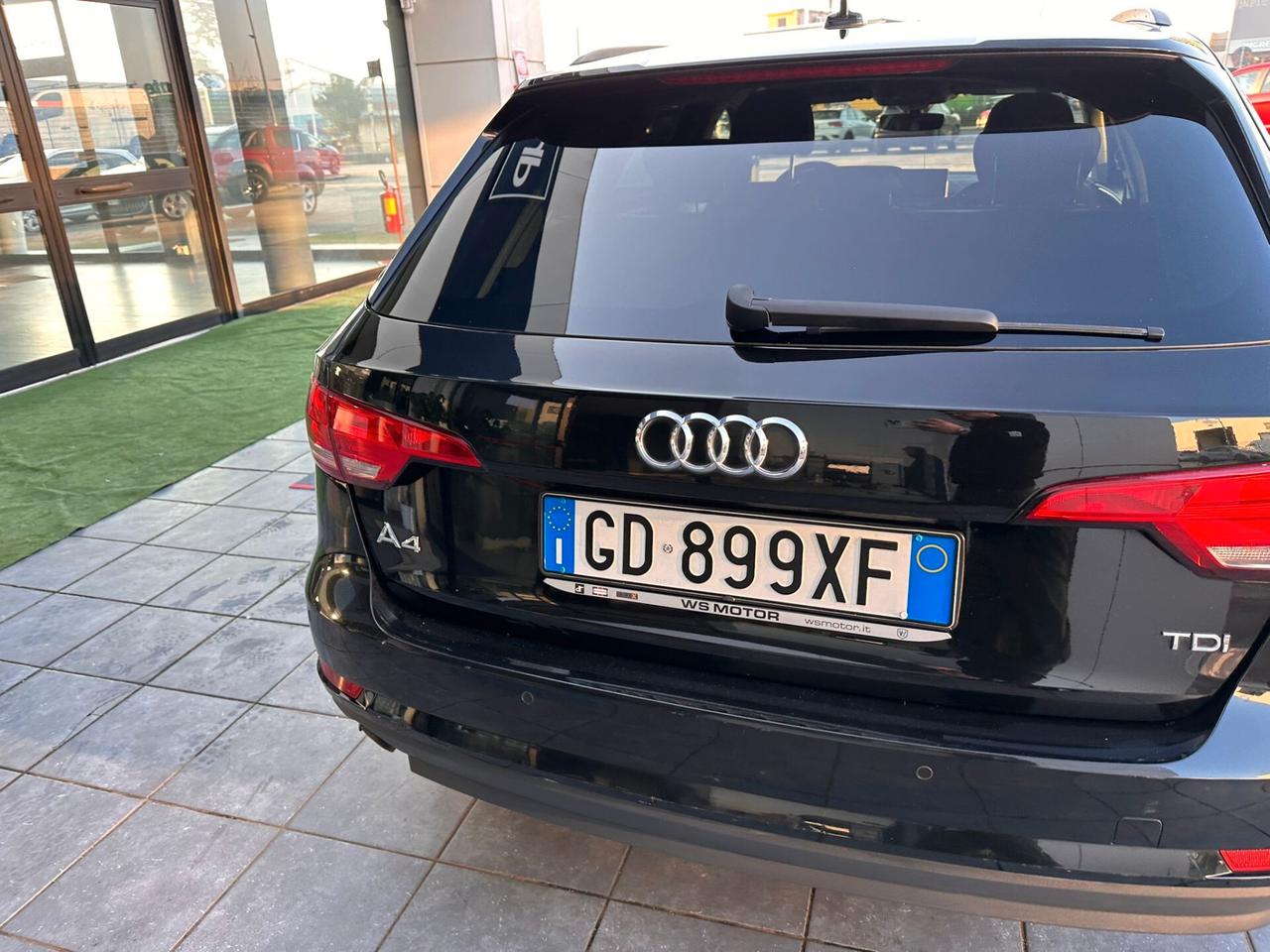 Audi A4 2.0 TDI 150 CV ultra Business Sport
