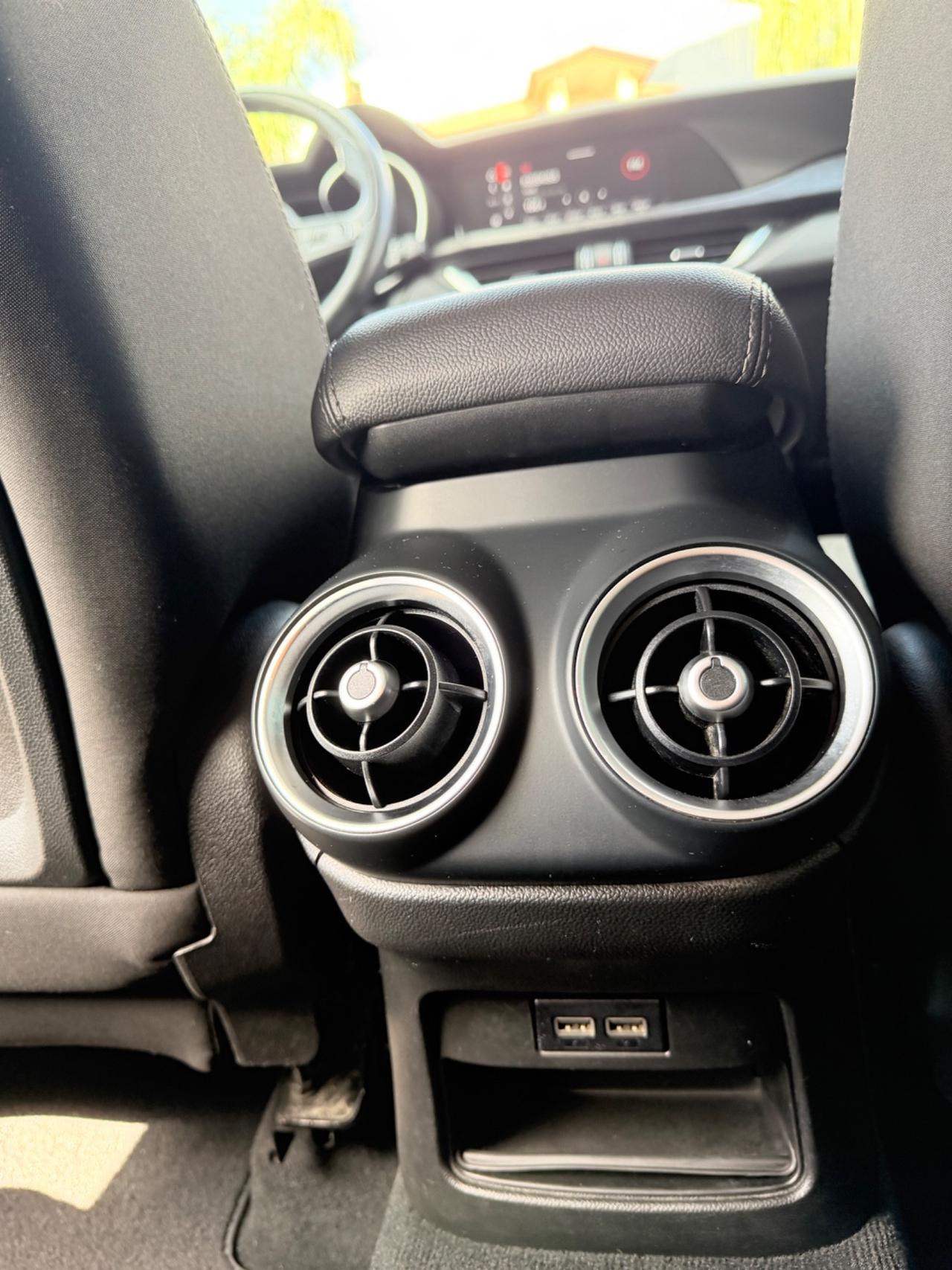 Alfa Romeo Stelvio 2.2 Turbodiesel 190 CV AT8 Q4 Business