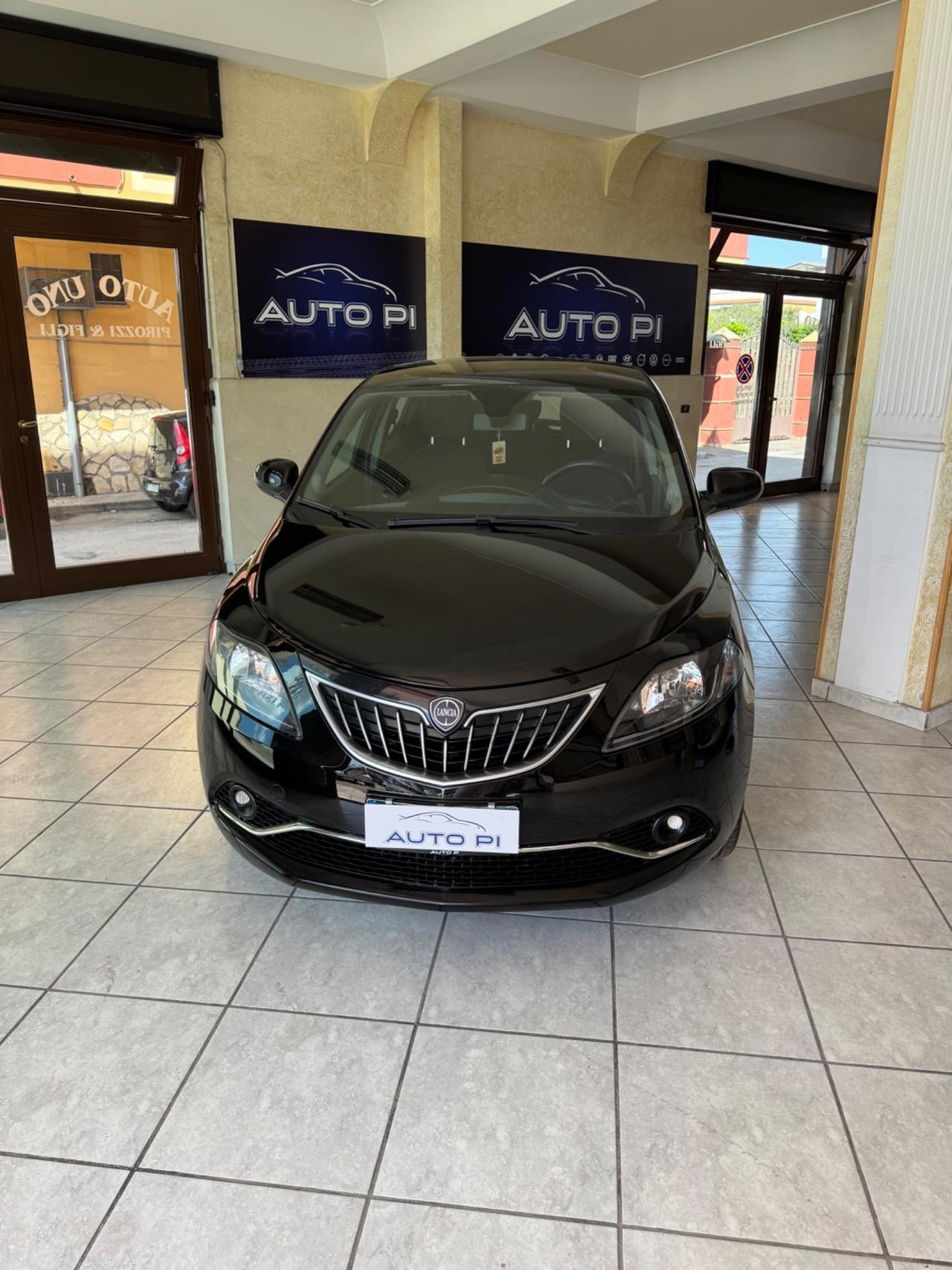 Lancia Ypsilon 1.0 FireFly 5 porte S&S Hybrid Gold Plus
