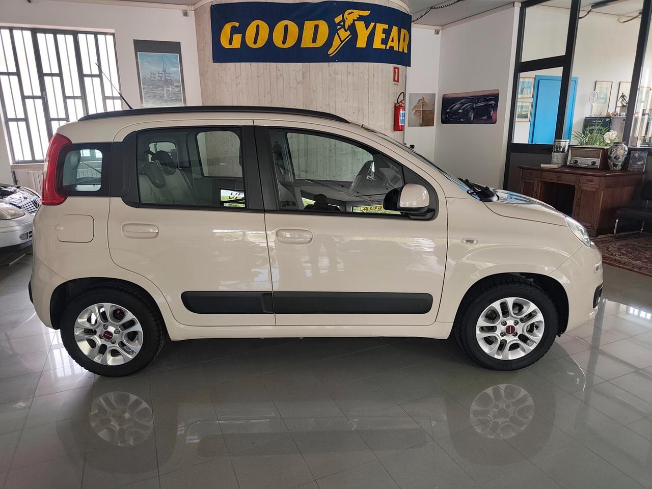 Fiat Panda 1.2 Lounge Benz euro 6 78 Milà km