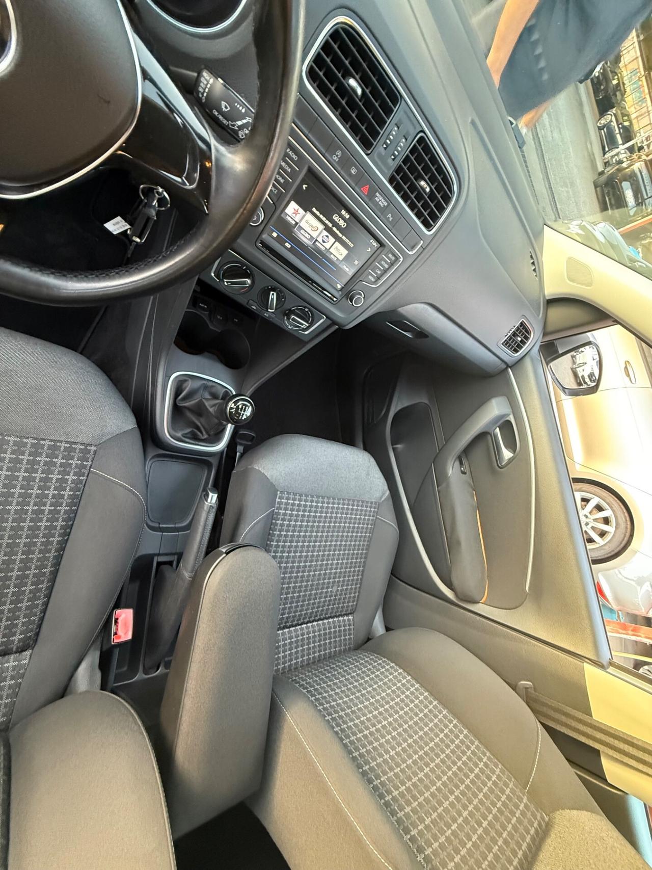 Polo 1.2 TSI- Highline-( 50 mila km ) -unipro