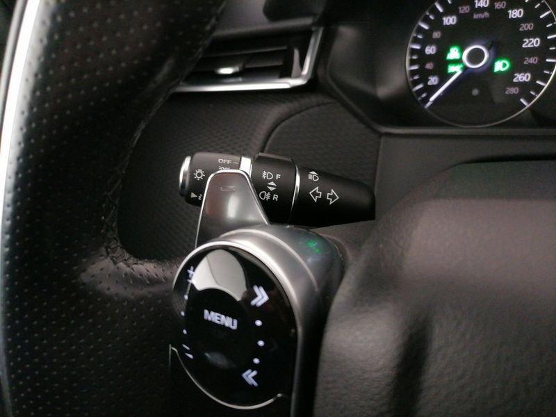 Land Rover Range Rover Velar 2.0d i4 240cv auto my19