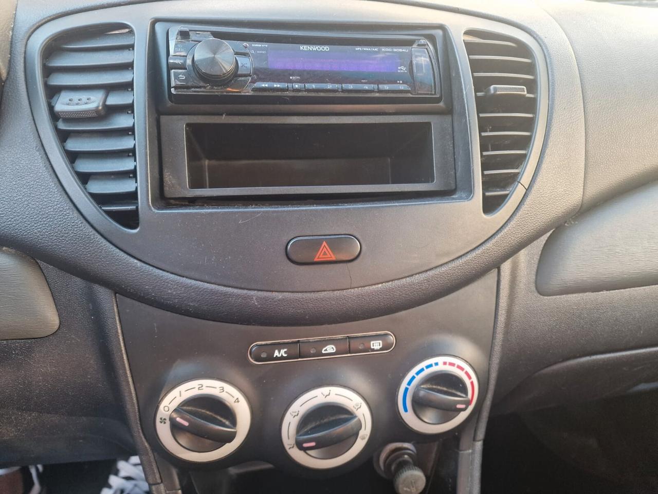 Hyundai i10 1.1 Active ADATTA NEOPATENTATI