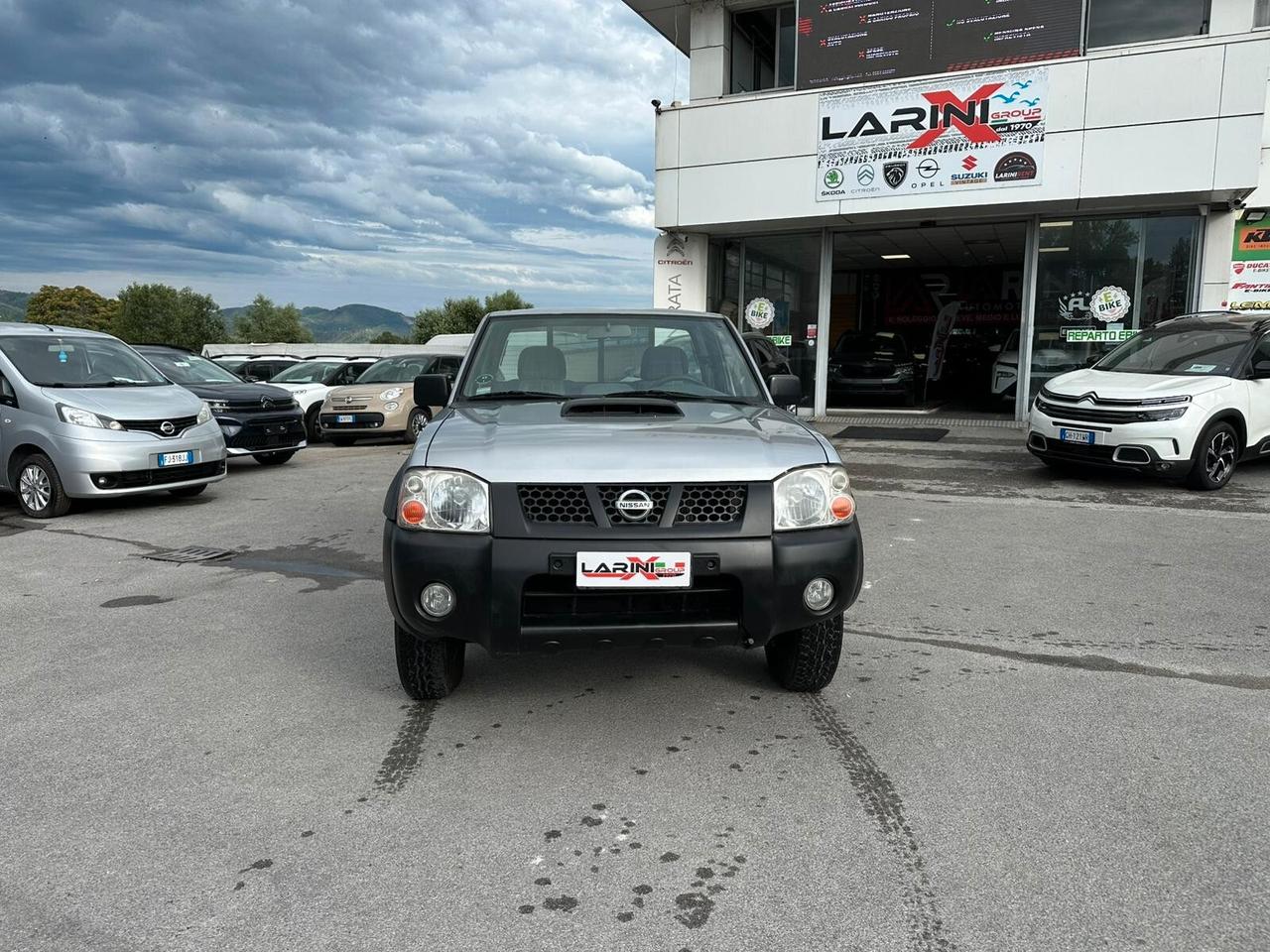 Nissan NP300 2.5 tdi 2p. King Cab Easy