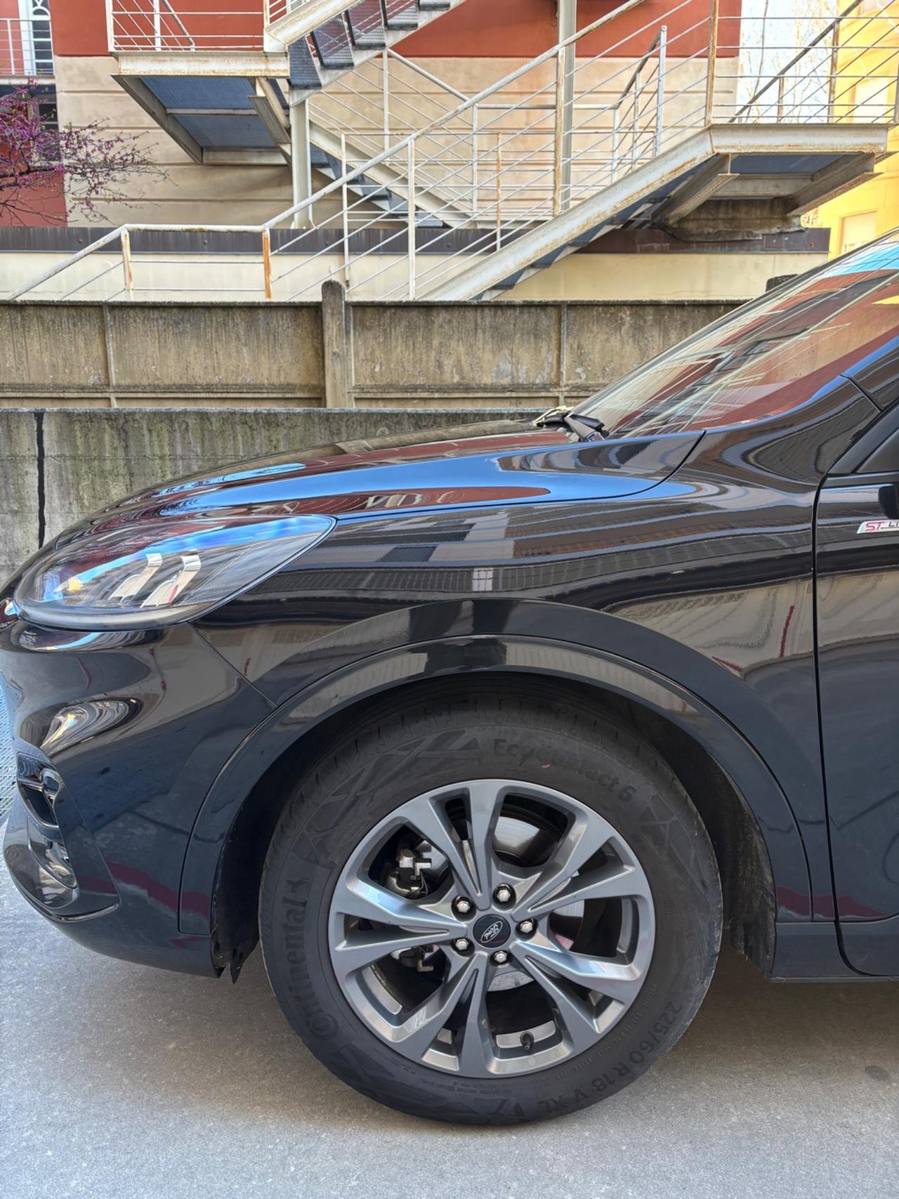 Ford Kuga 2.5 Full Hybrid 190 CV CVT ST-Line