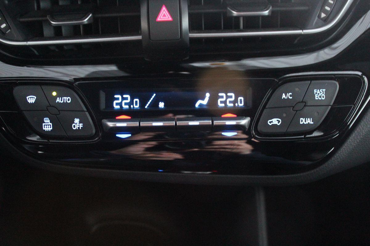 TOYOTA - C-HR - 1.8 Hybrid E-CVT Active
