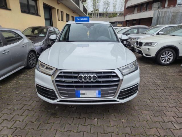 AUDI Q5 40 TDI quattro S tronic Business Sport
