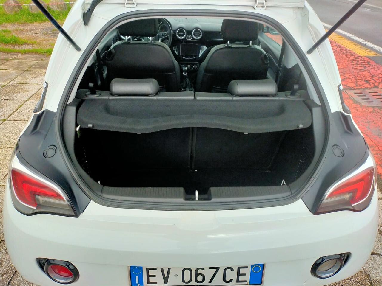 Opel Adam 1.2 70 CV bicolor