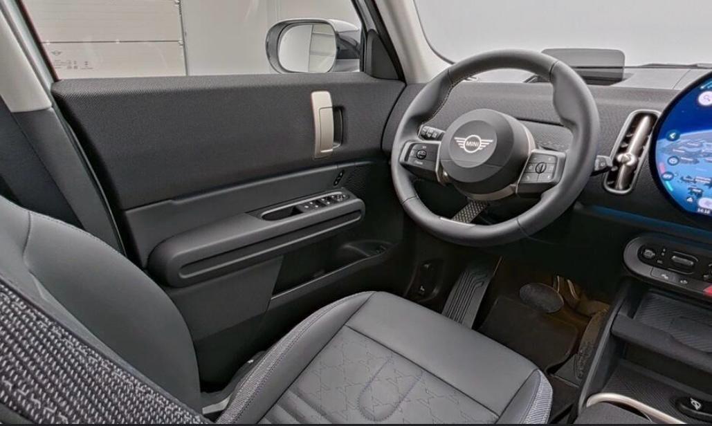 Mini Cooper D Countryman-Rata da 305€ al mese