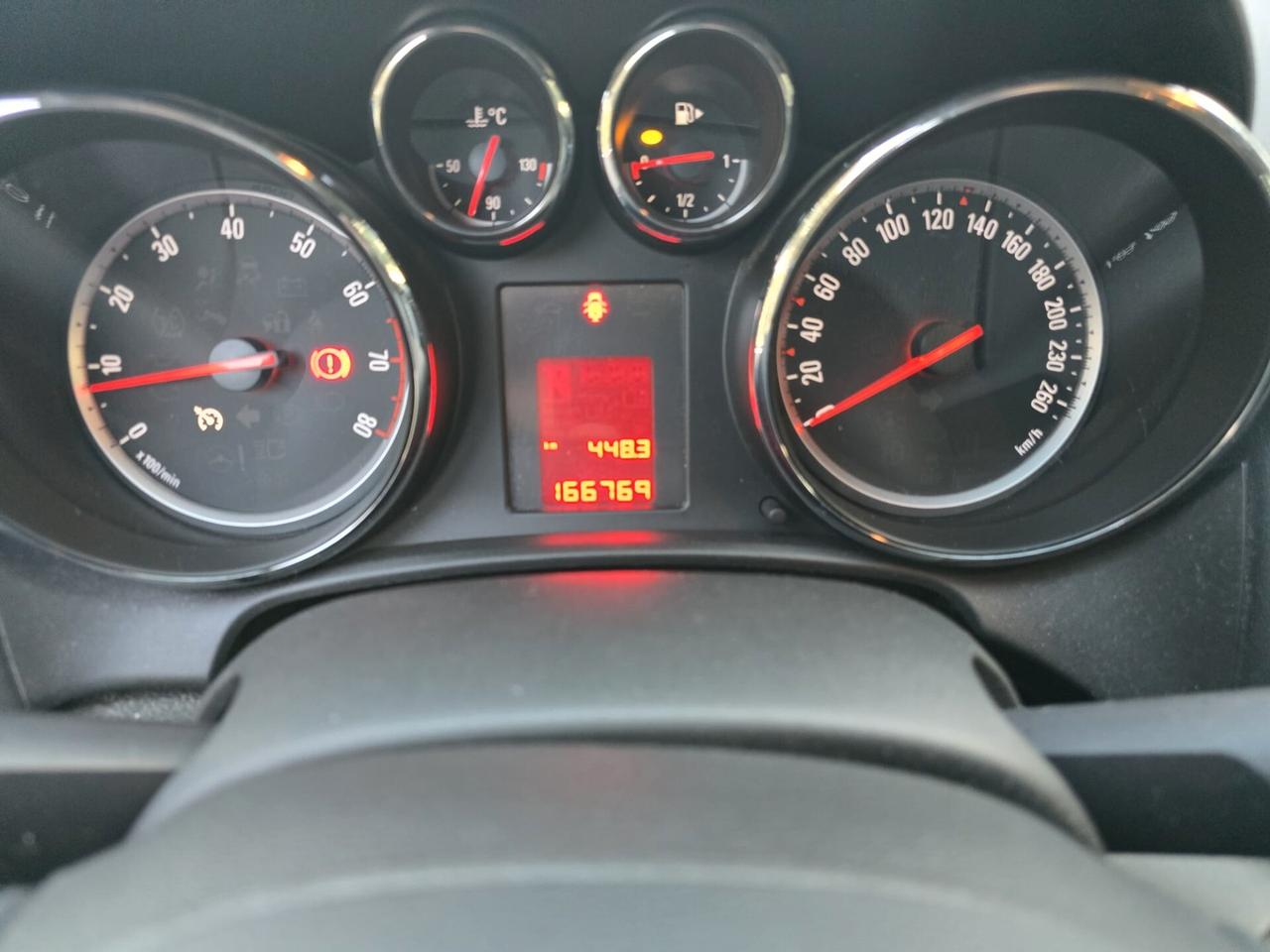 Opel Astra 1.4 BENZINA OK PER NEOPATENTATI ANNO 2013